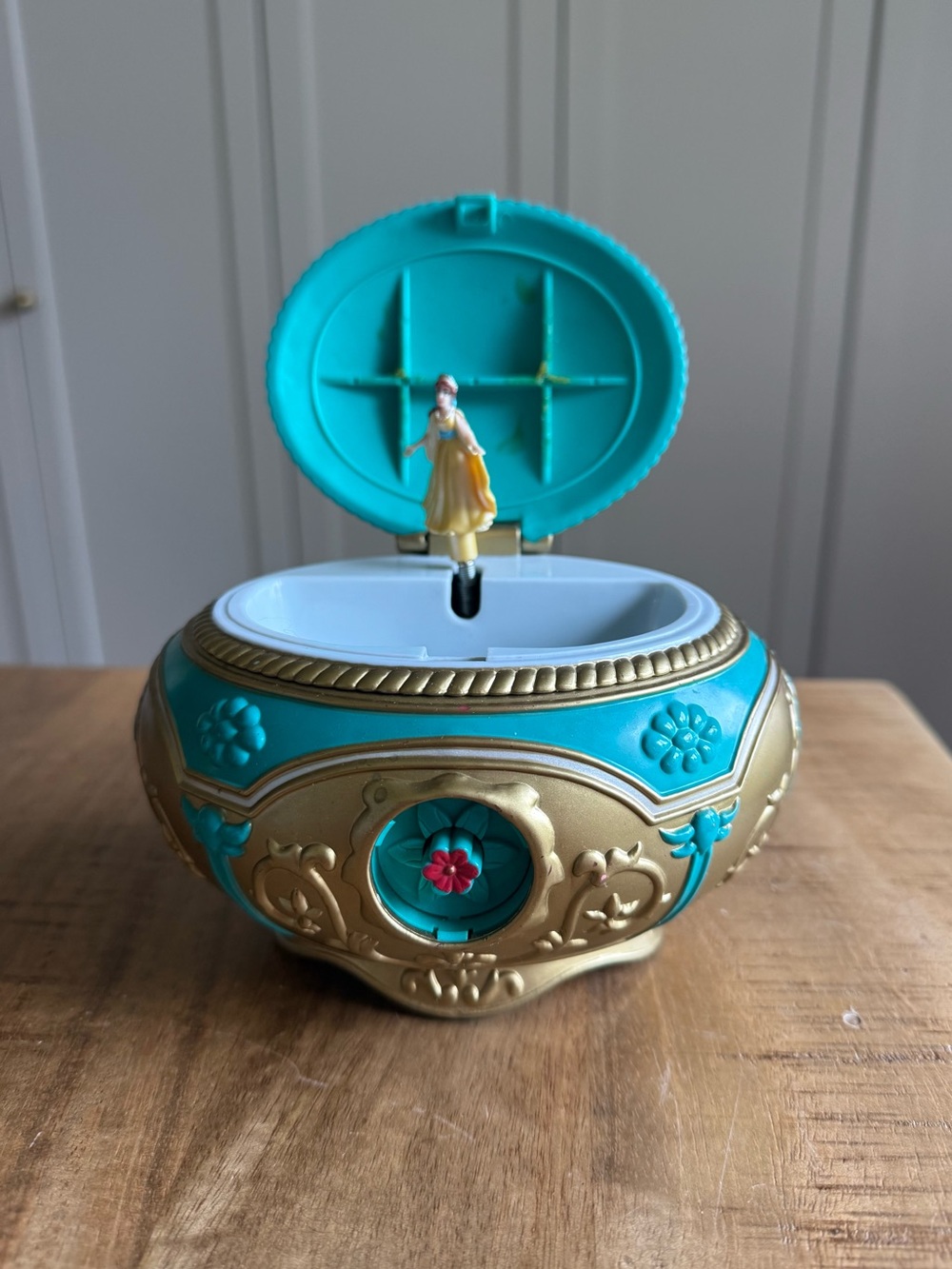 Vintage Anastasia Once Upon A December Toy Music Box Galoob 1997 Fox Video